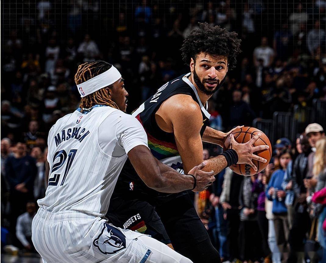 穆雷在中国队比赛中突破纪录,挺进下一轮引发热议!的简单介绍